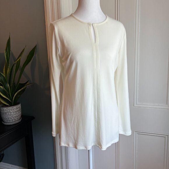 T Tahari Blouse, Long Sleeve, Keyhole Front, Split Back, X-Small - Picture 1 of 13